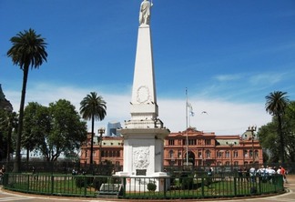 Pirámide de Mayo em Buenos Aires