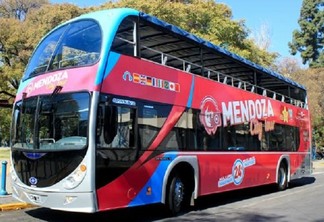 Passeio de ônibus turístico em Mendoza