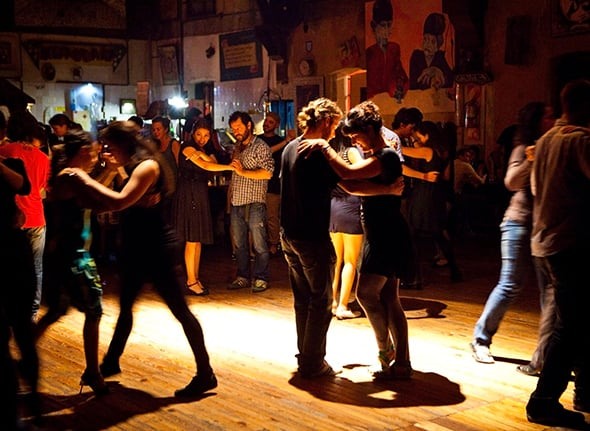 Dançar Tango no Inverno em Buenos Aires