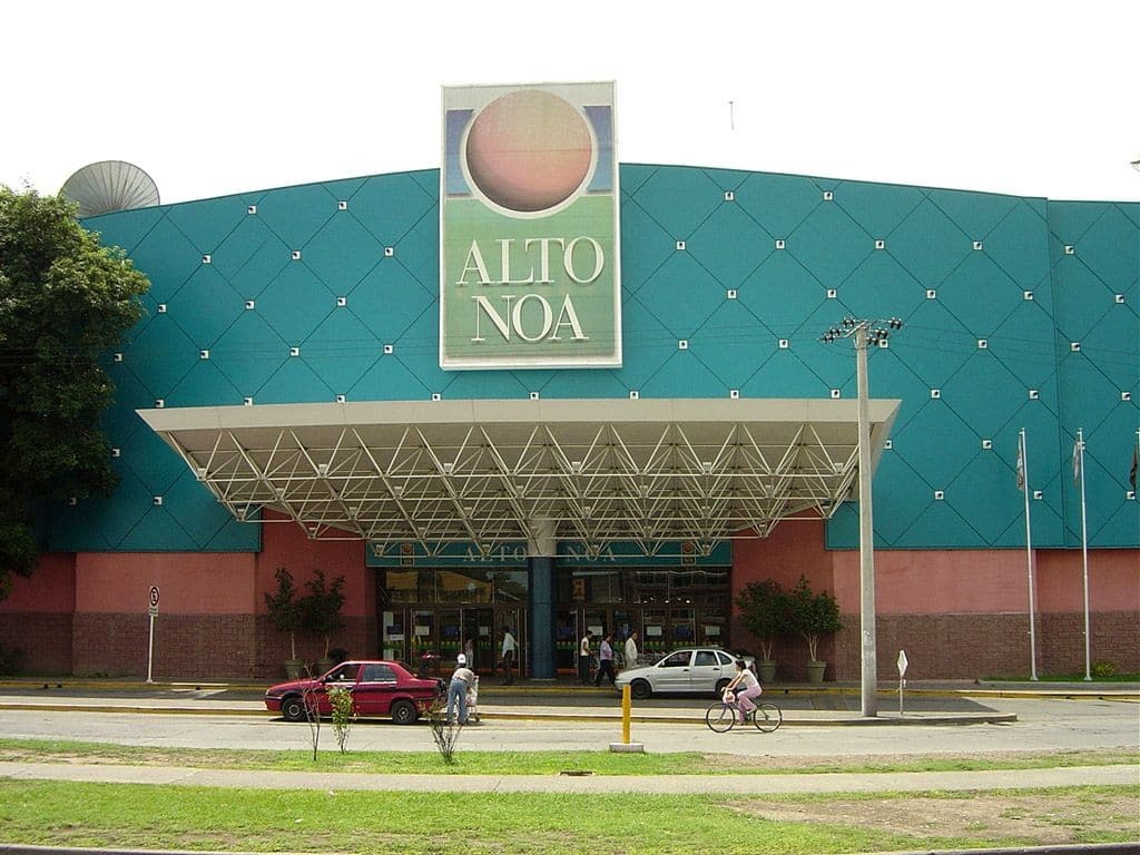Shopping Alto Noa em Salta, Argentina
