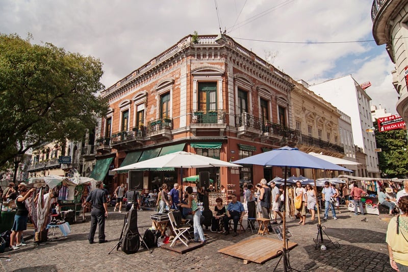 Passeios gratuitos em Buenos Aires: Feira de San Telmo