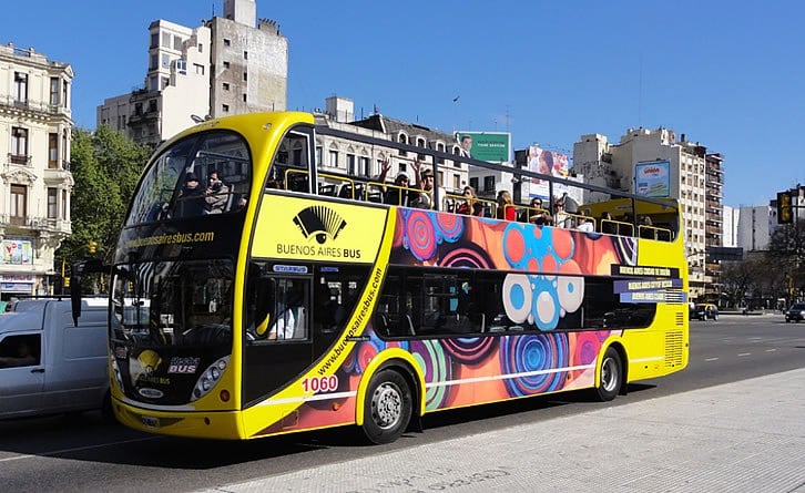 Ônibus turístico em Buenos Aires