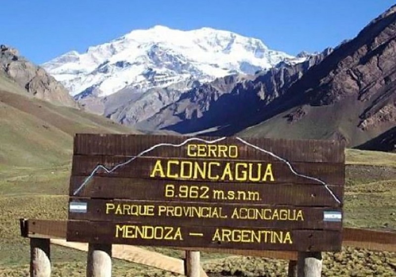 Placa do Parque Aconcagua em Mendoza