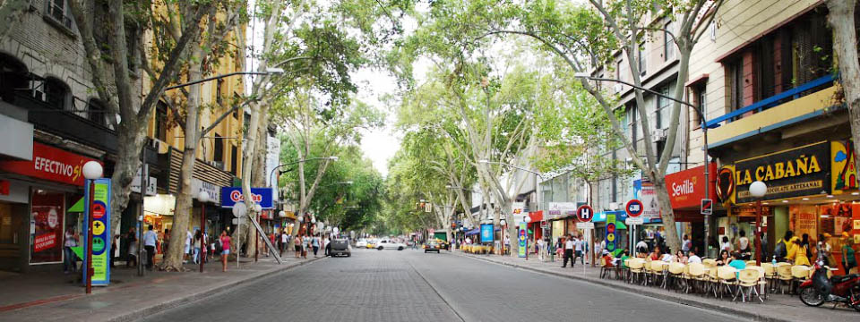 Avenida San Martín em Mendoza